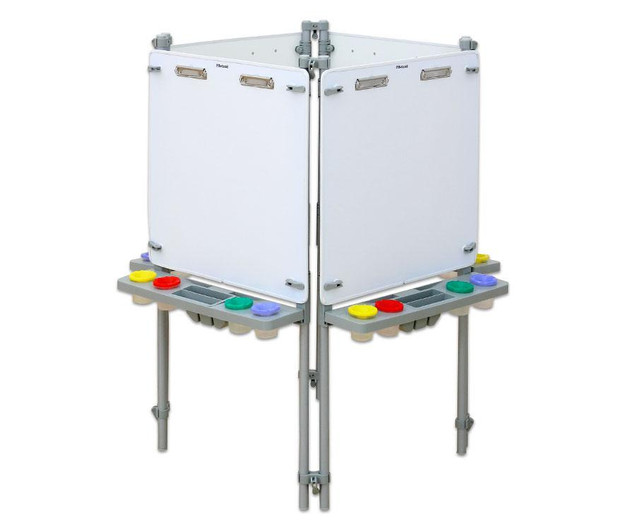 MOLBERT, NELJA KÜLJEGA MAALIMISSEIN LASTELE