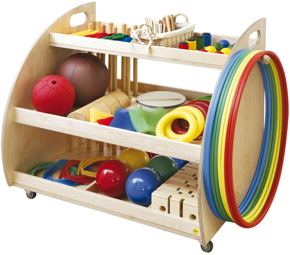 TÄISVARUSTUSES SPORDITARVIKUTE LADUSTAMISKAPP-KÄRU