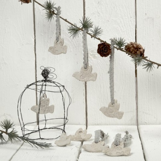 KOOLITUS ISEKÕVASTUVA SAVI KASUTAMISEKS: LILLEVAAS, IKOON, EHTED, LINNUD VÄLJASÕIDUGA TELLIJA JUURDE TAVALISELT ca15 INIMEST