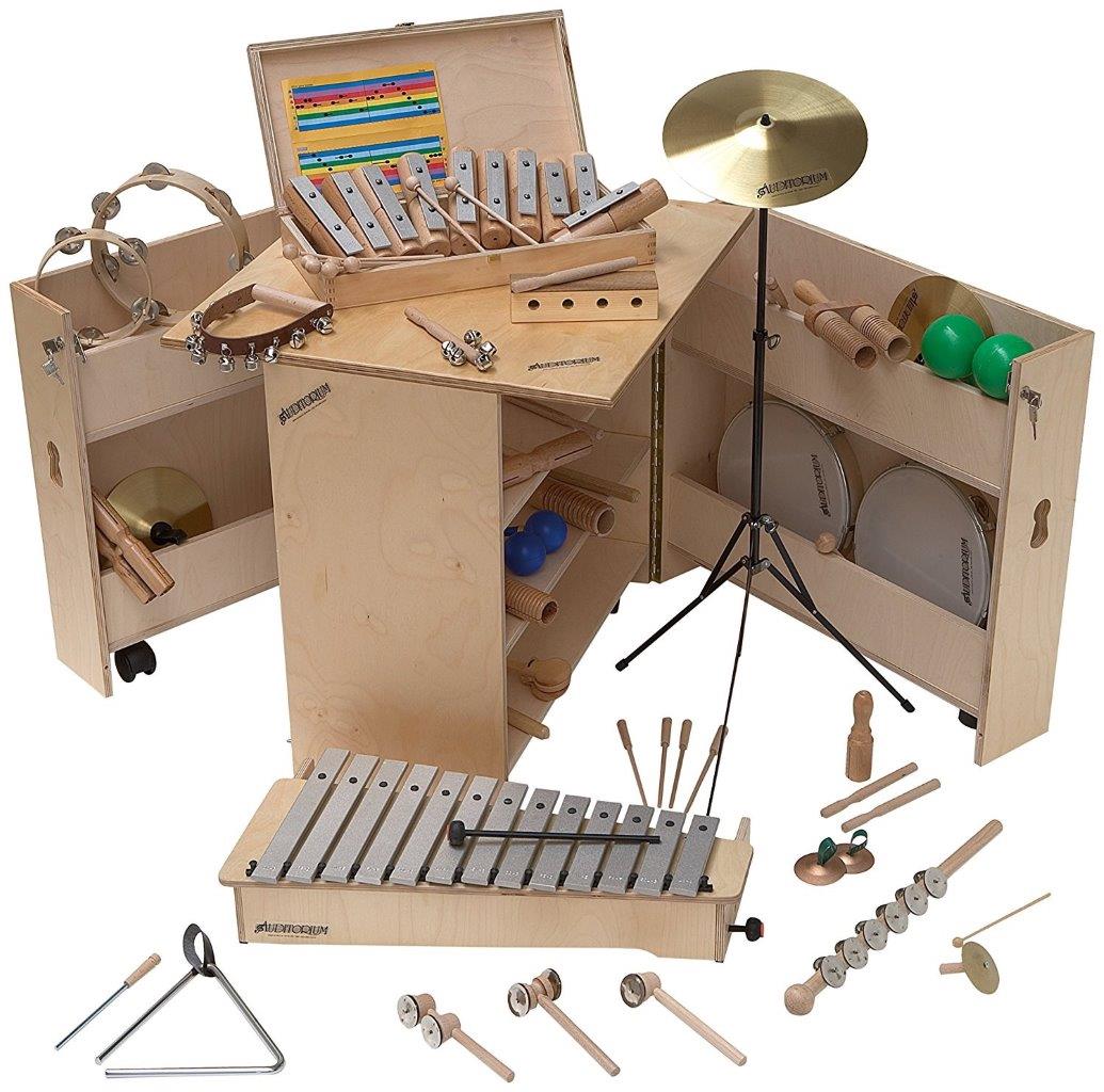 PILLIDE KOMPLEKT KOOS LAUAGA, 34 pilli