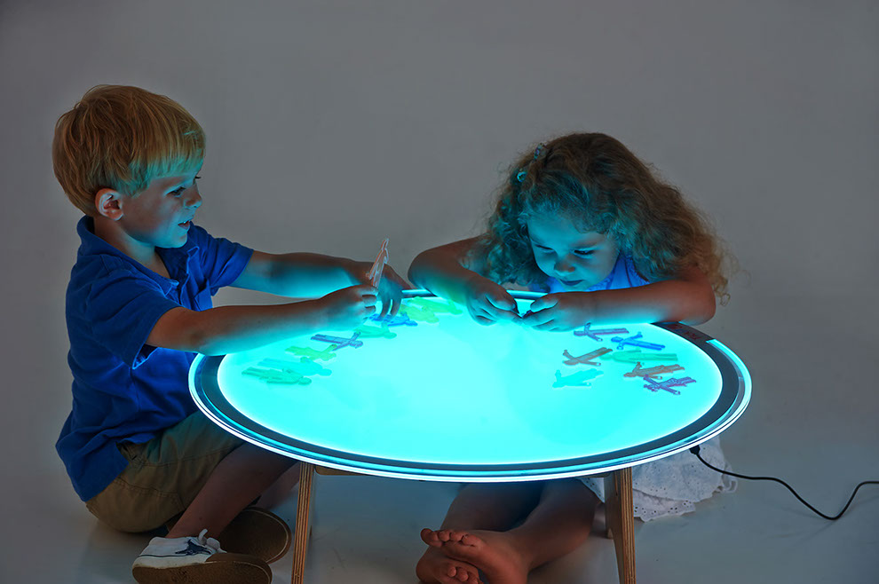 VÄRVI VAHETAV ÜMAR VALGUSLAUD D700 MM