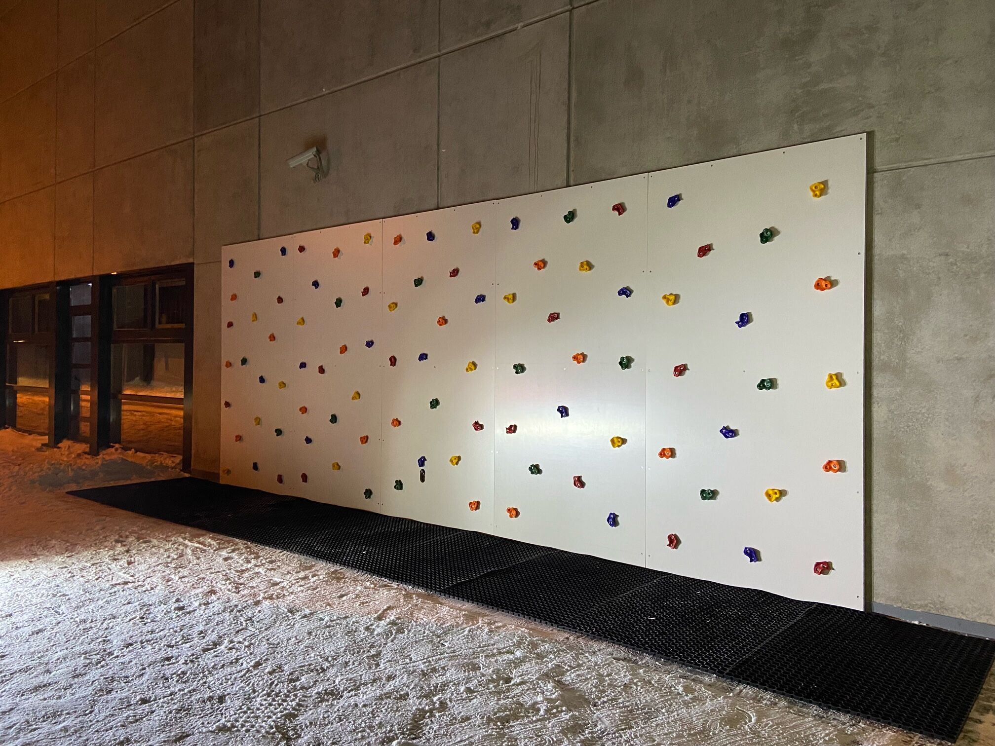 Ronimissein õuealale, Haabneeme Kool