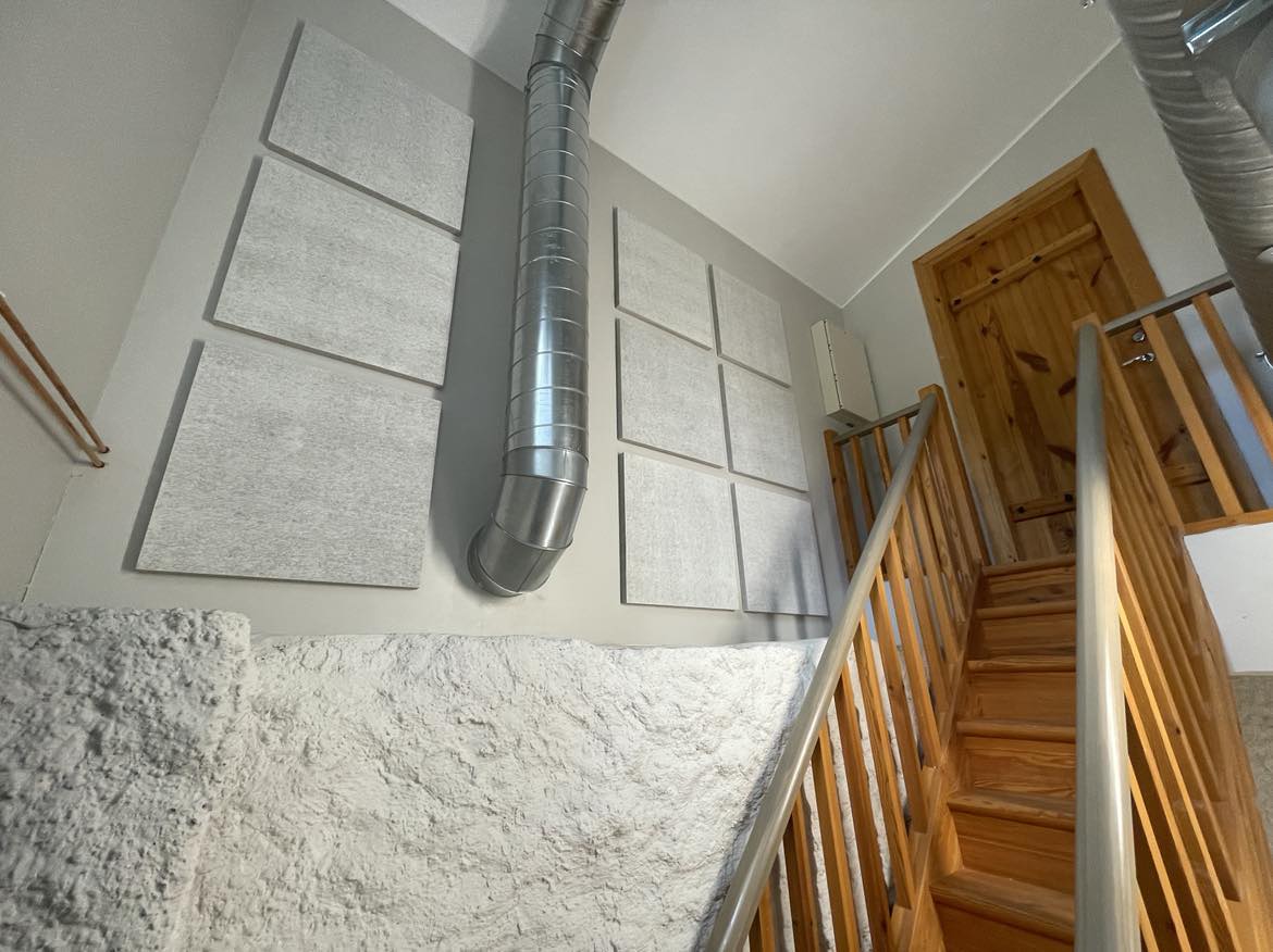 Helisummutus paneelid Kohila Raamatukogu