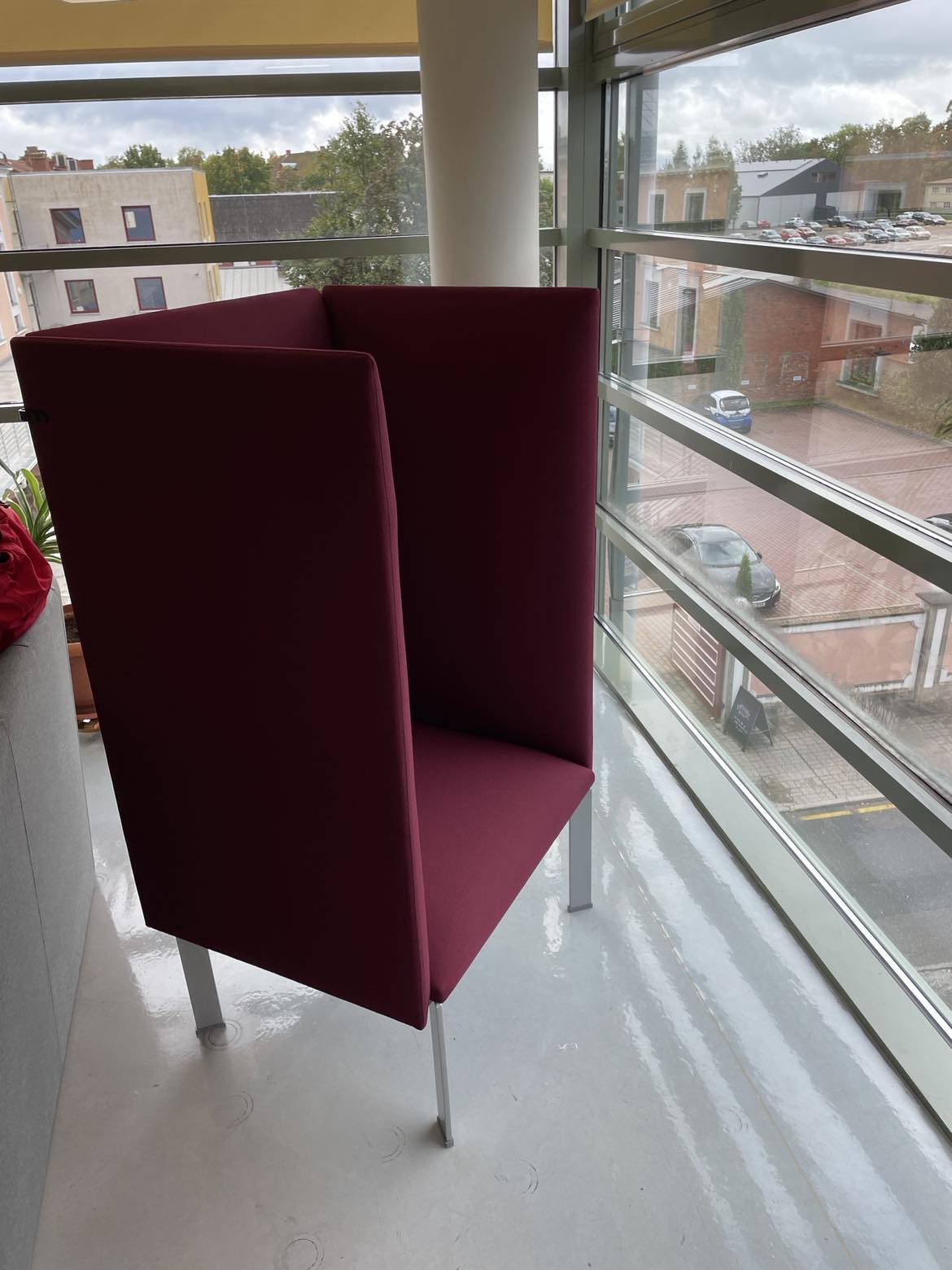 Tugitoolid Viljandi Raamatukokku